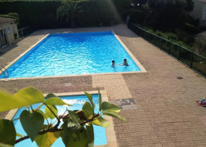 Villa- Mazet 59 * Σαιντ-Μαξίμ